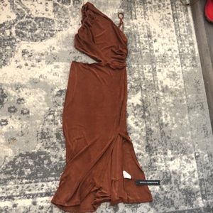 One shoulder cut out midi